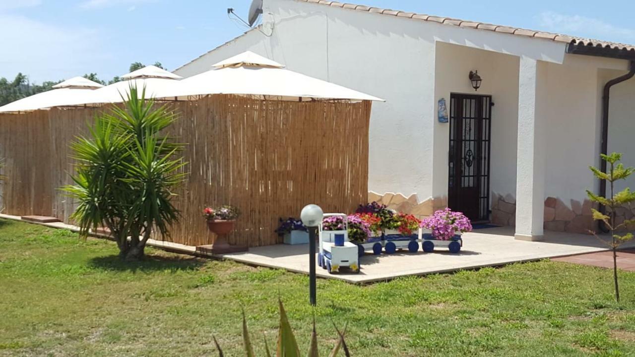 B&B Le Vele Теулада Экстерьер фото